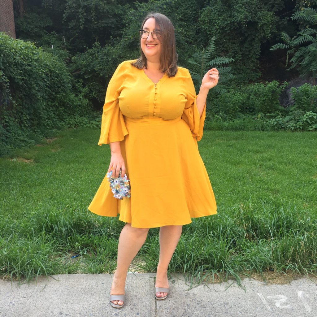 Color Trend Saffron Yellow Curvily